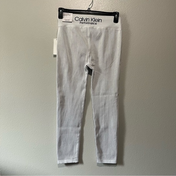 CALVIN KLEIN PERFORMANCE- NWT High Waist 7/8 Tight Leggings Size XL - Picture 2 of 4